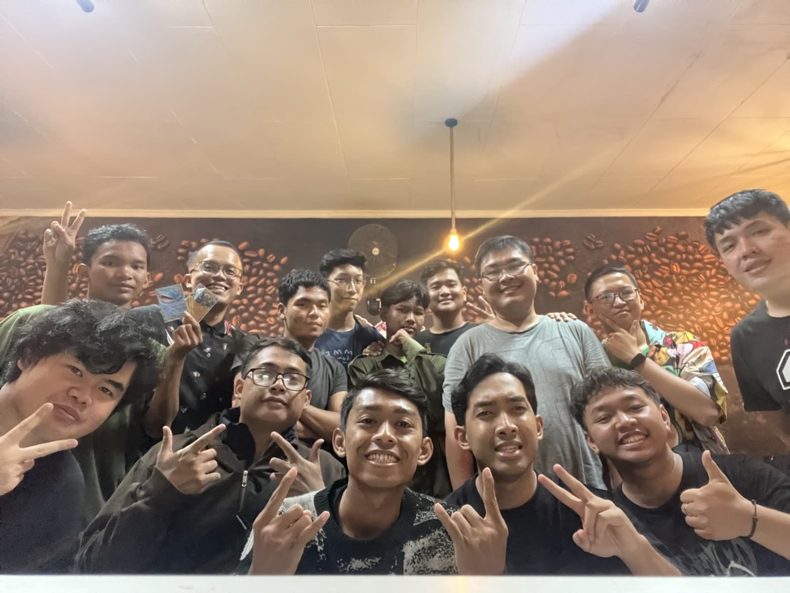 Suasana Gym Battle mingguan MABAR LGS Blitar di Andy's Cafe — foto 4