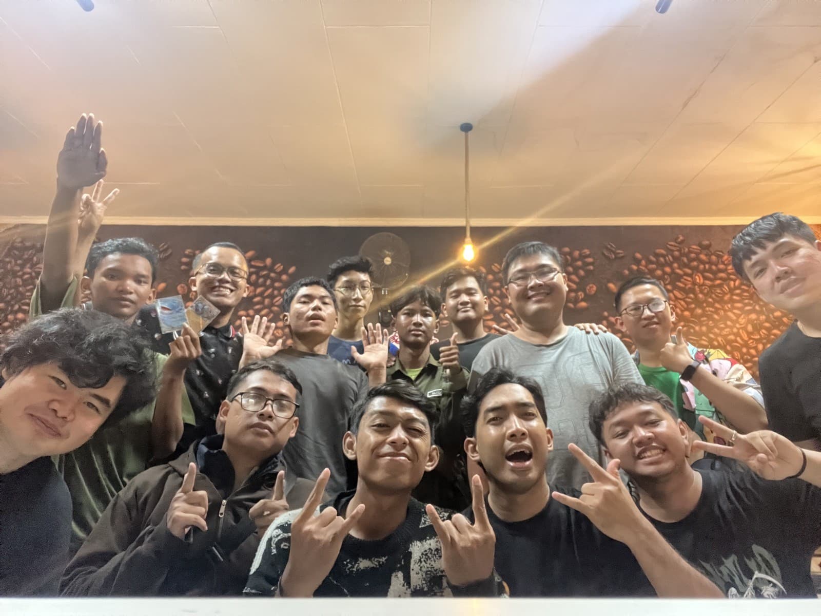 Suasana Gym Battle mingguan MABAR LGS Blitar di Andy's Cafe — foto 5